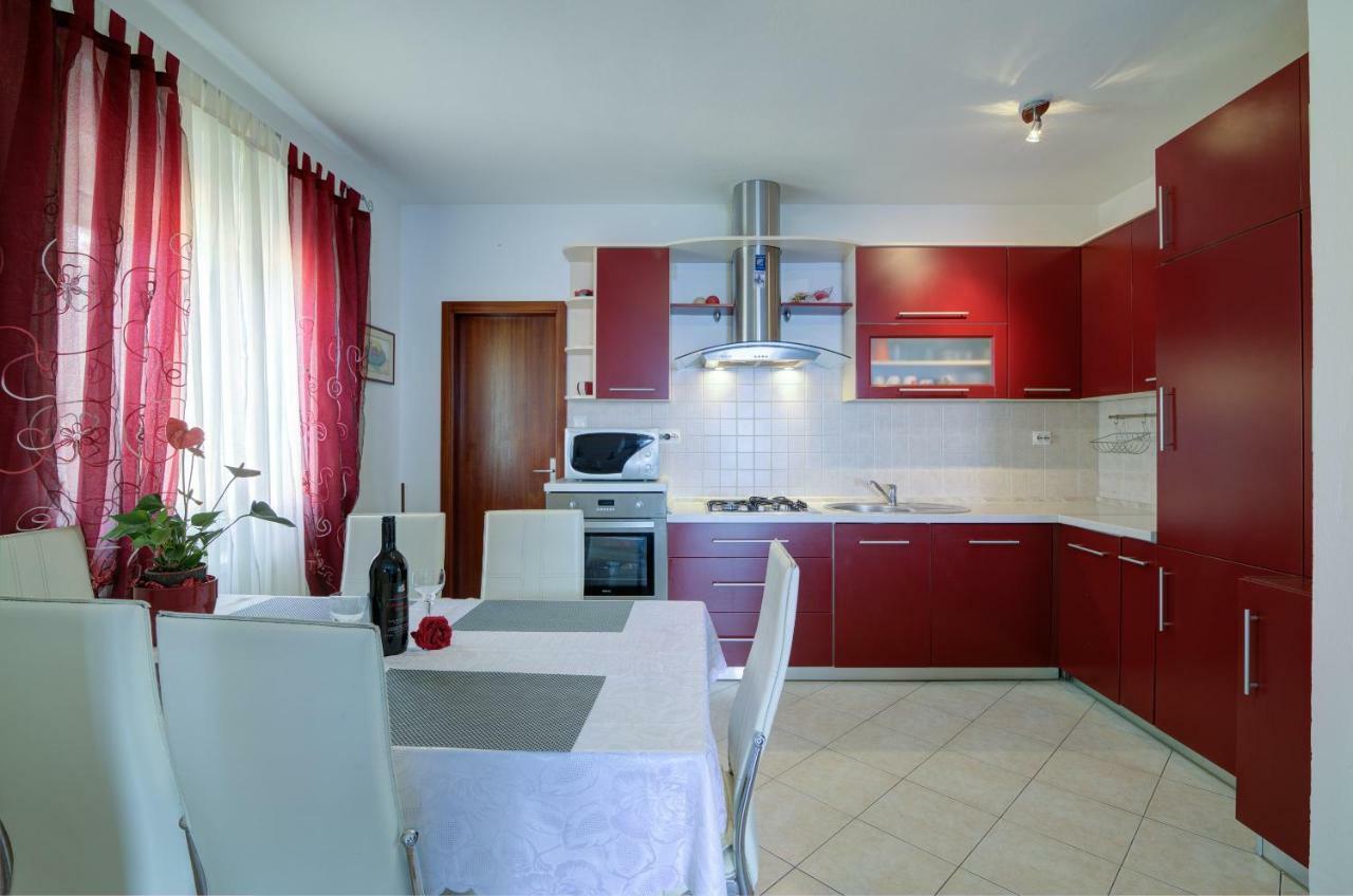 Apartment Luca سينج المظهر الخارجي الصورة