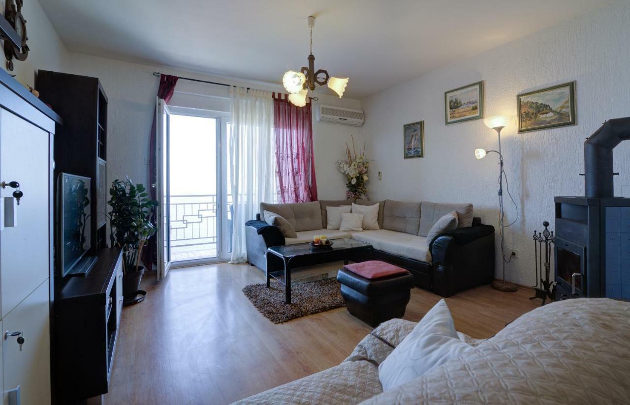 Apartment Luca سينج المظهر الخارجي الصورة