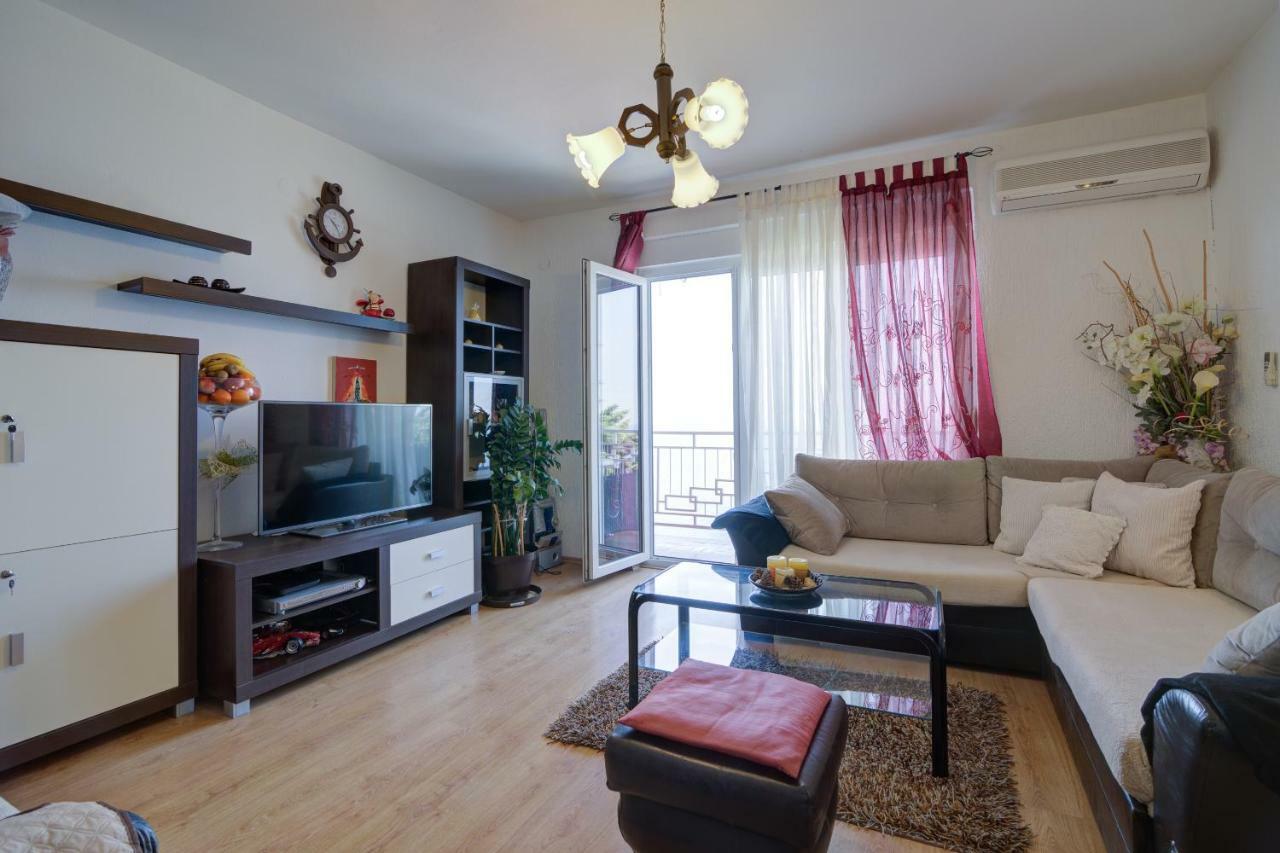 Apartment Luca سينج المظهر الخارجي الصورة