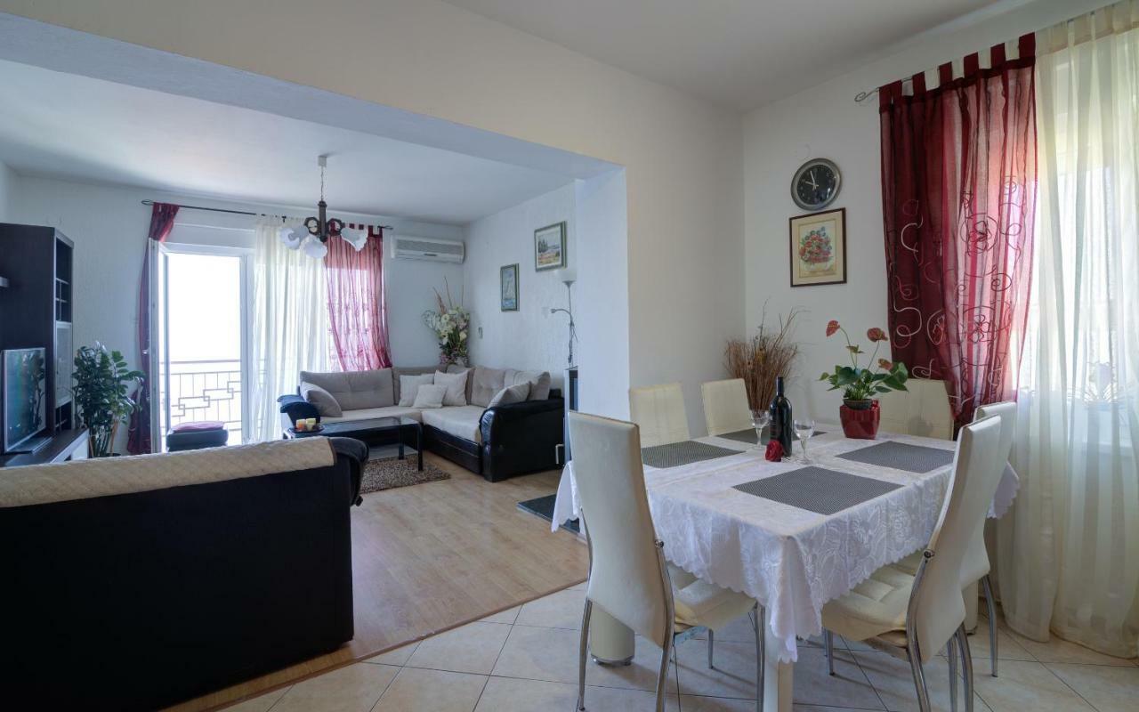 Apartment Luca سينج المظهر الخارجي الصورة
